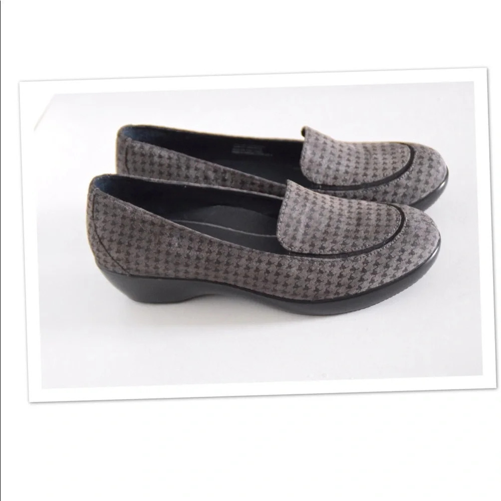 Dansko Debra ‘houndstooth slip on shoes